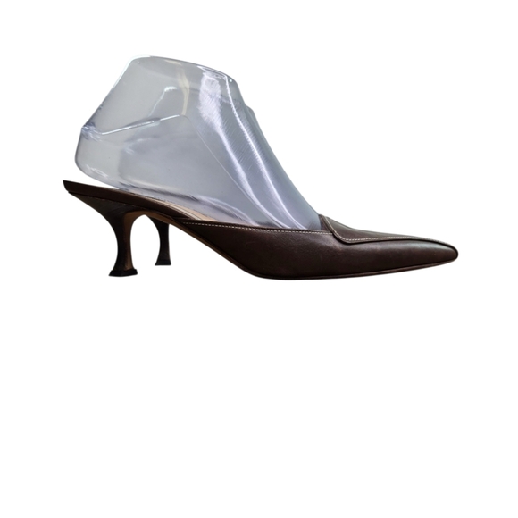 Manolo Blahnik Brown Leather Pointed Toe Kitten Heels - Picture 1 of 13